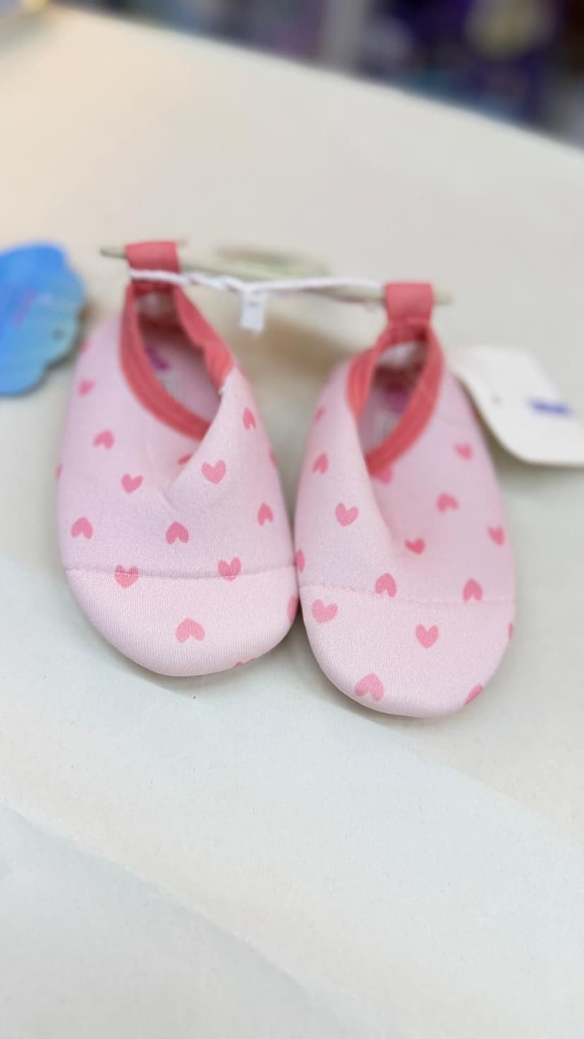 شوز سباحة لون بينك قلوب 21-22