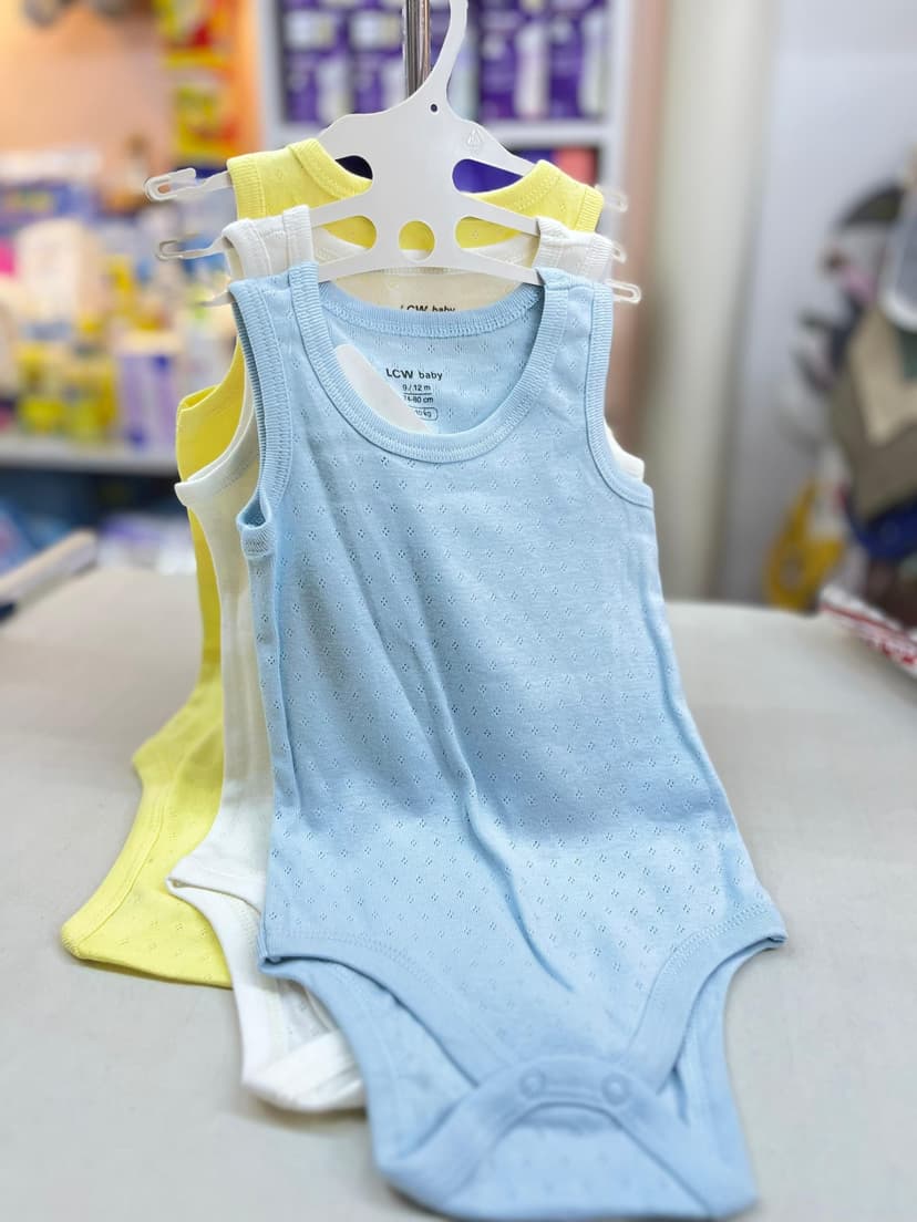 سيت بربتوزات سماوي ابيض اصفر3-6شهور