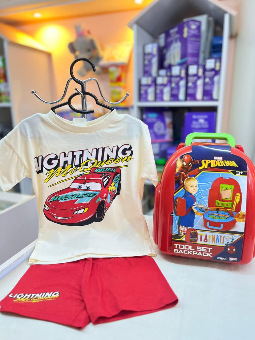 بجامة سيارة الحمرا 12-18شهور