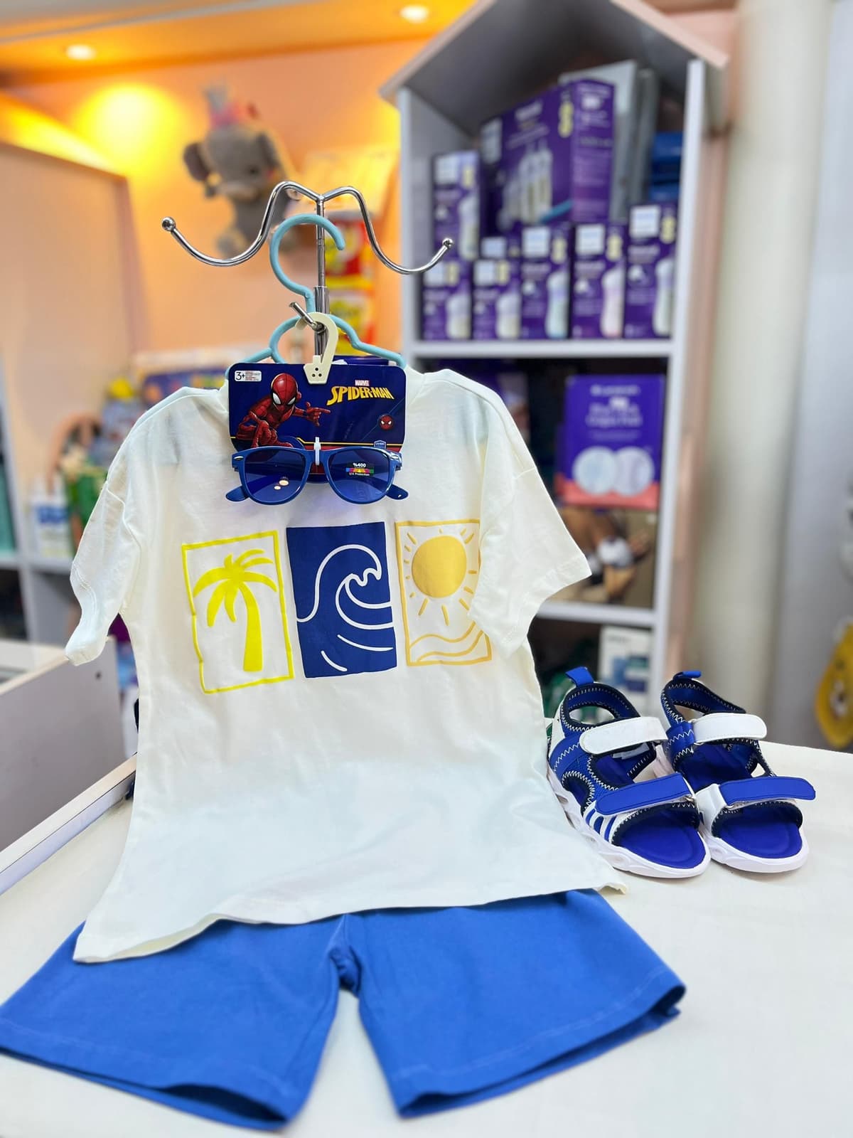 بجامة شورط شاطىء الازرق4-5سنين