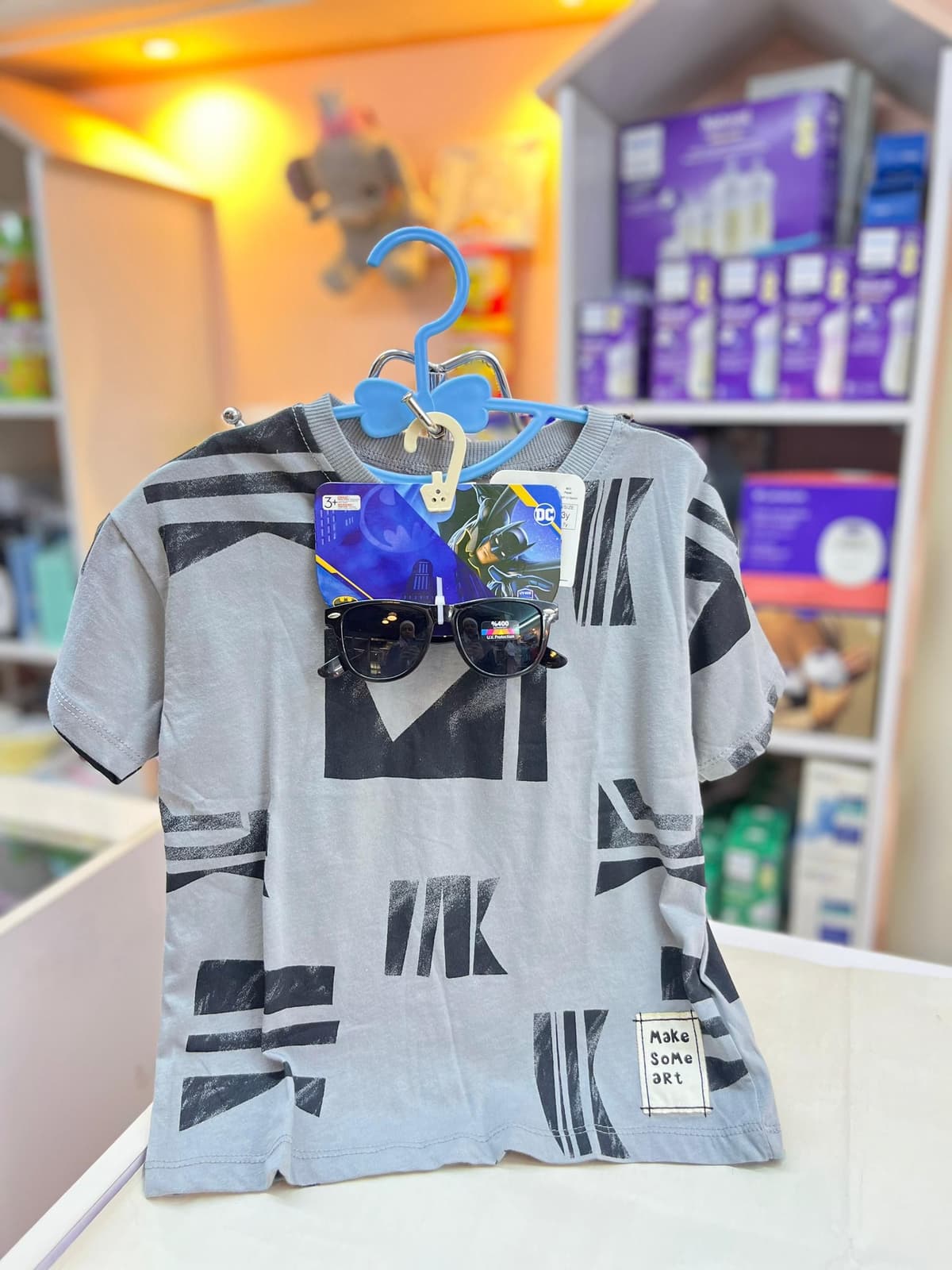 كنزة رمادي وسودا 2 -3سنين