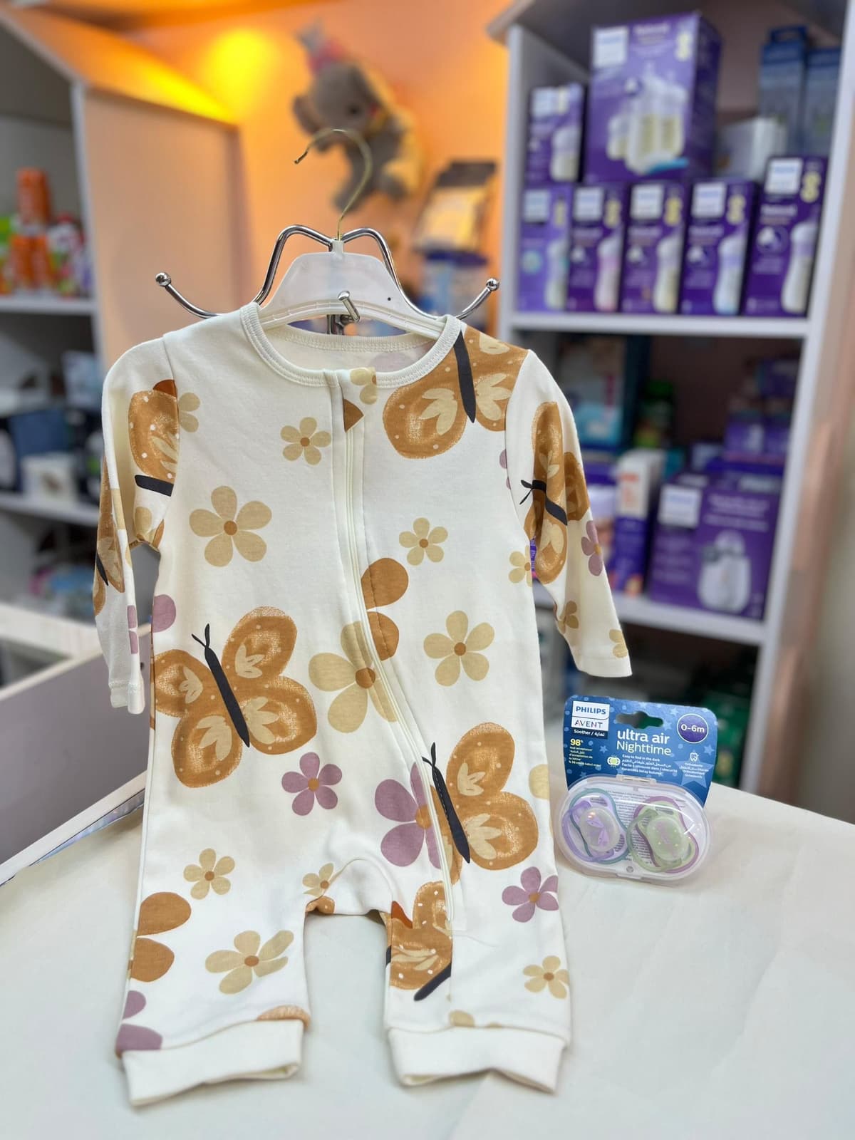 افرول بناتي سكري وبني فرشات ووردات 3-6شهور