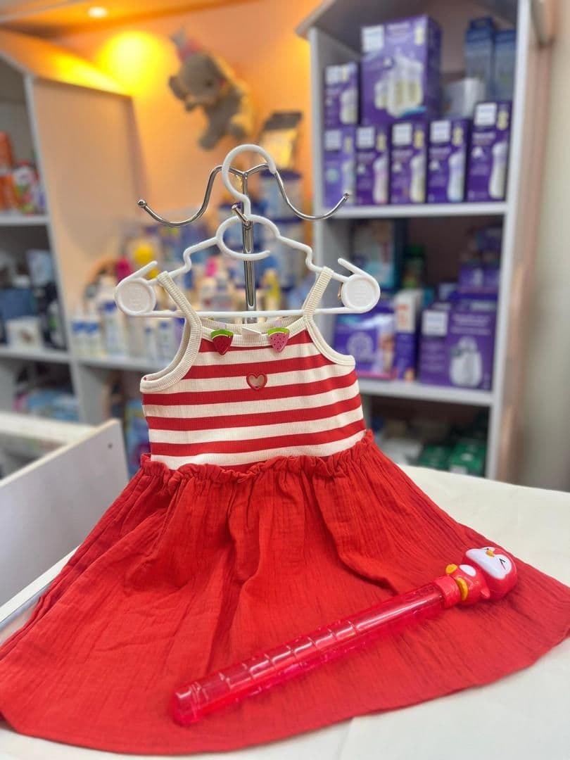 فستان حفر احمر مخطط3-4سنين