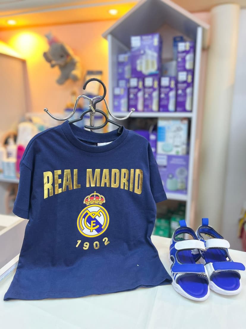 كنزة ريال مدريد كحلي 3-4سنين