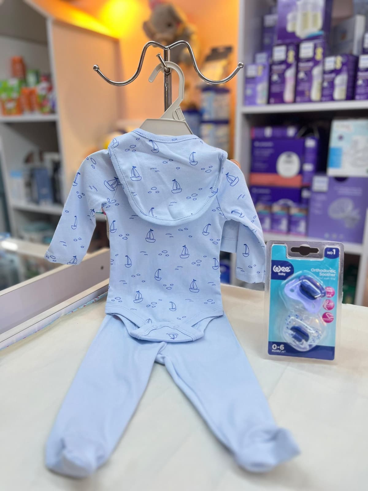 بجامة صبياني سماوي زوارق 0-3شهور