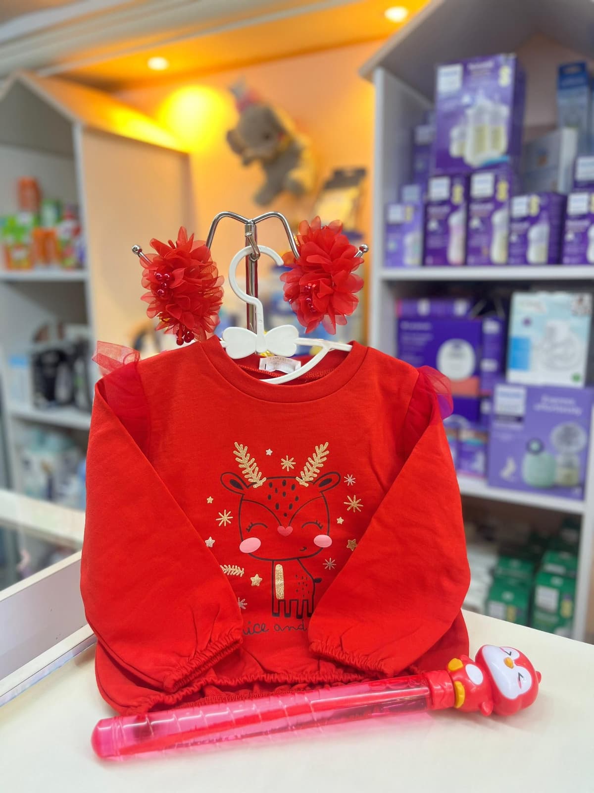 كنزة حمرا غزال 9شهور