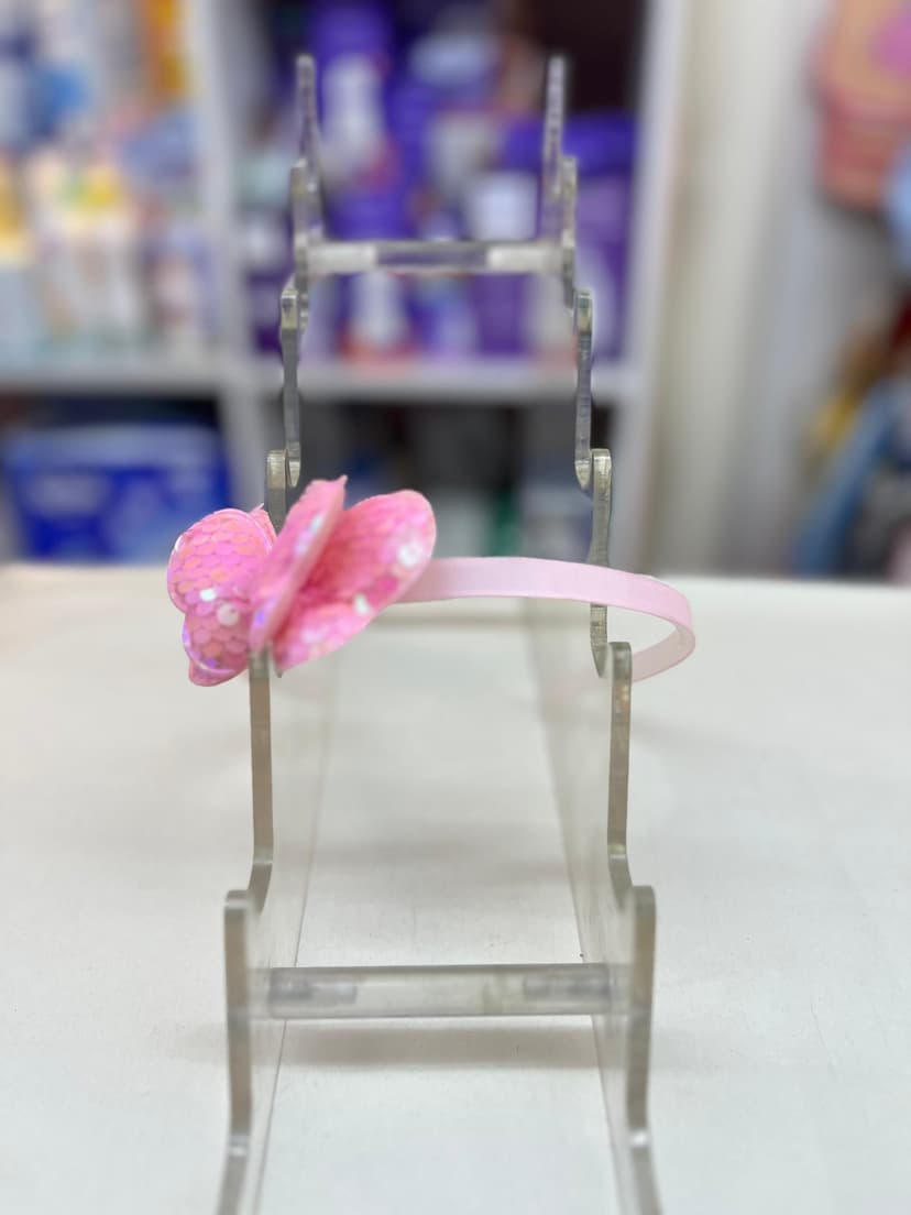 قوص بينك فراشة