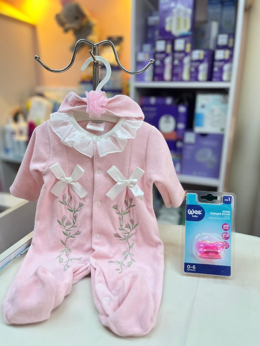 افرول بينك ببيونات بيضا 3-6