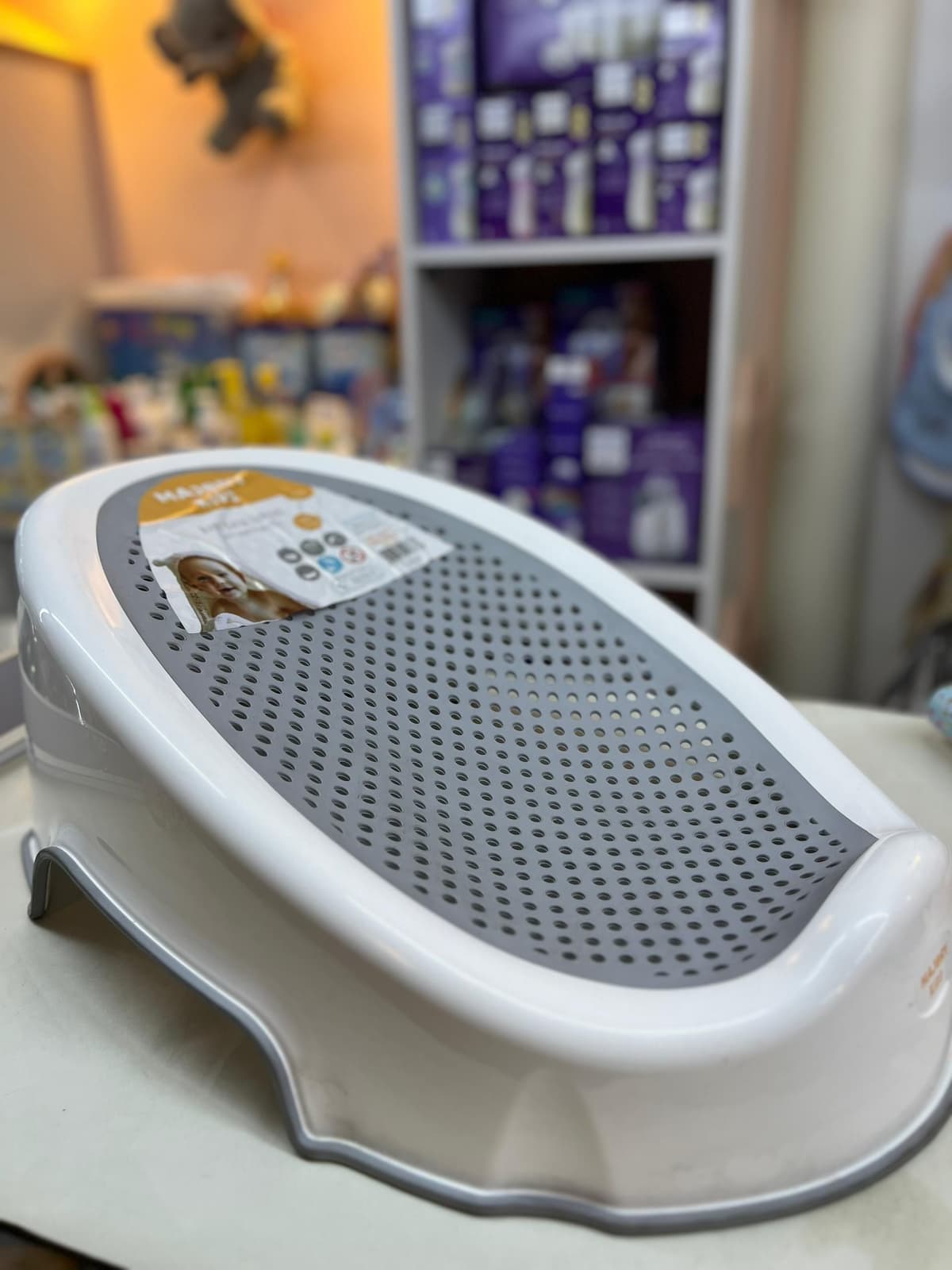 كرسي حمام بيبي رمادي