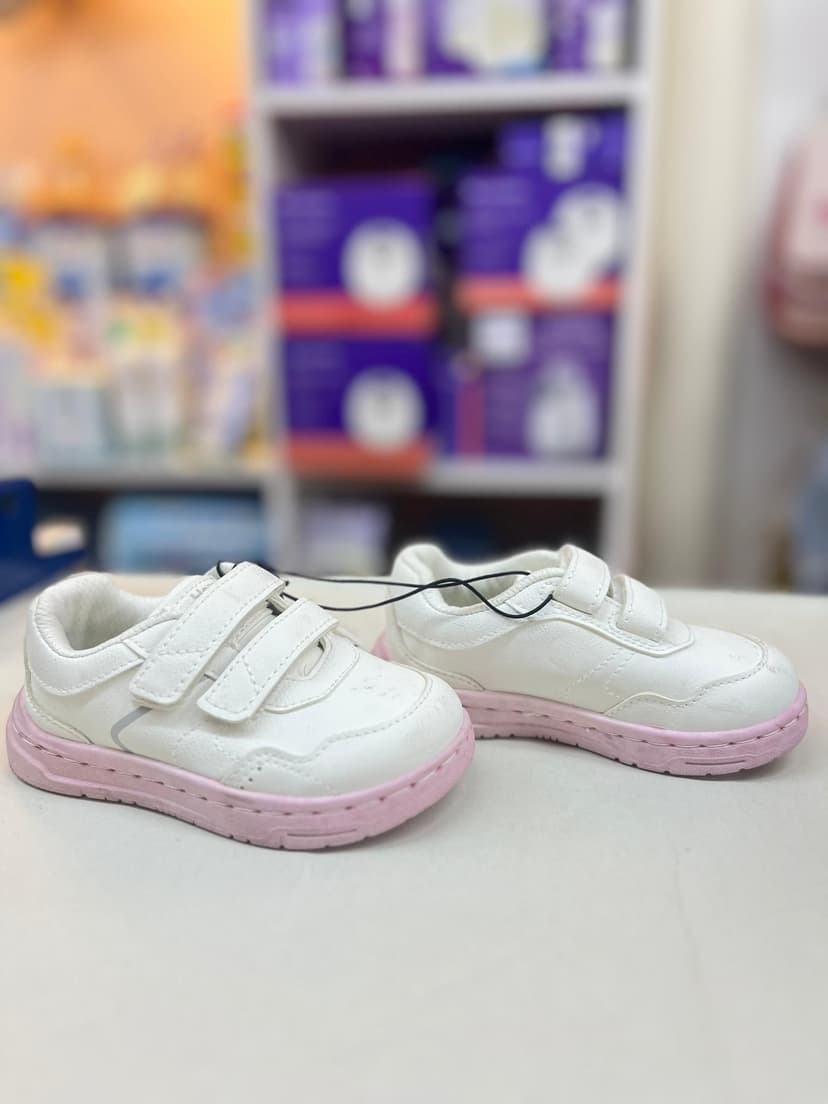 بوط ابيض عطراف زهر 22