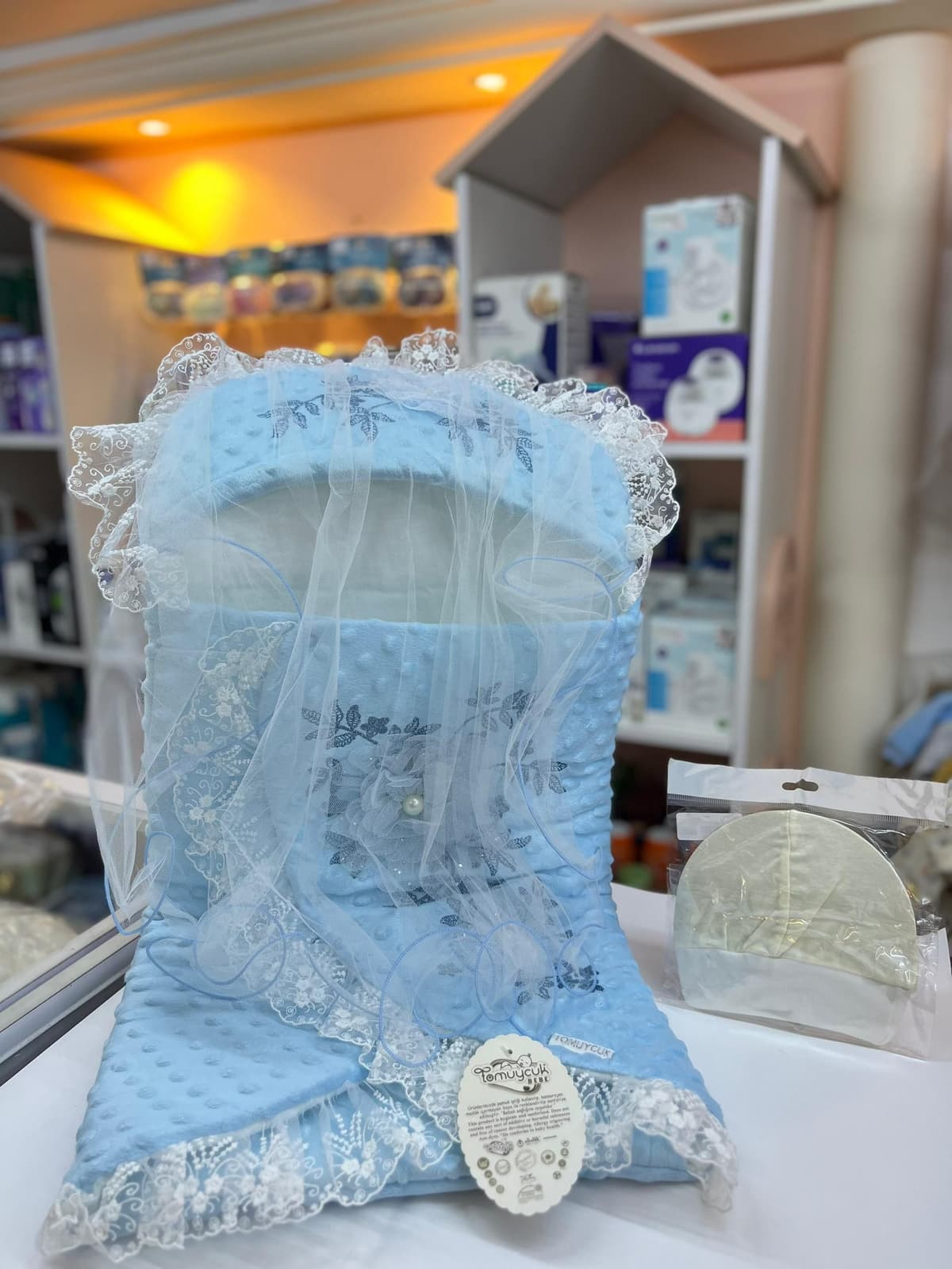 اتك مع دانتيل لون ازرق 