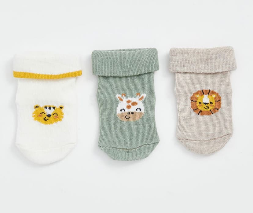 سيت 3جرابات صبياني رمادي وخضيري وابيض رسمة 0-3