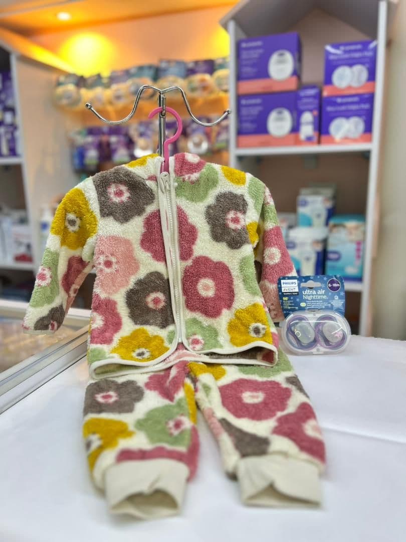 بجامة سكري معجوقة وردات 6-9شهور