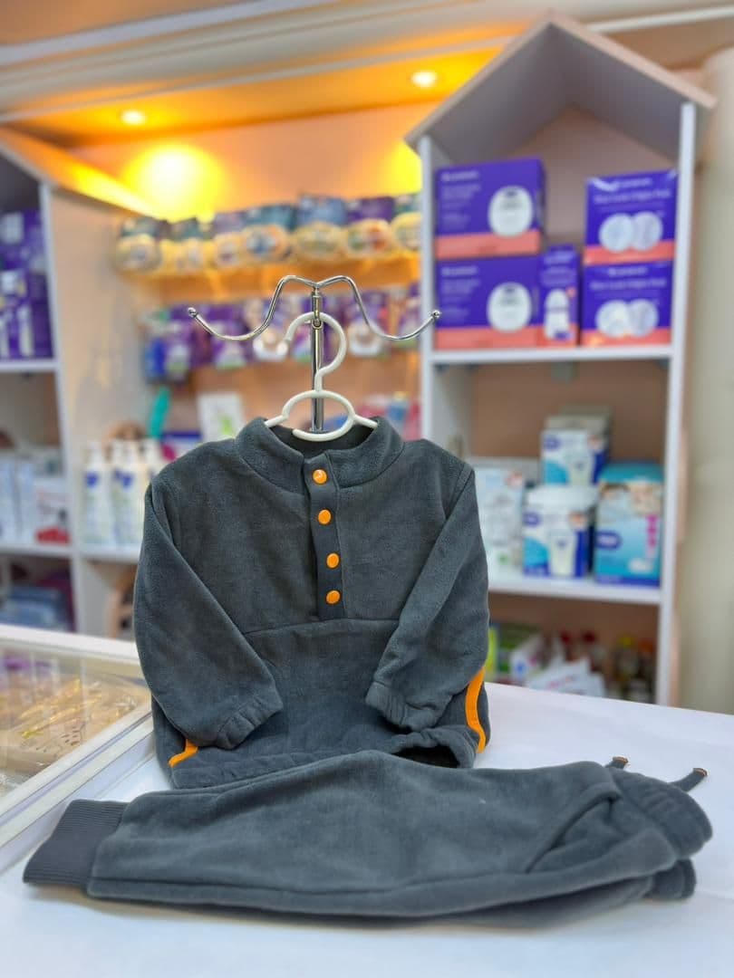 بجامة صبياني رمادي 9-12شهر