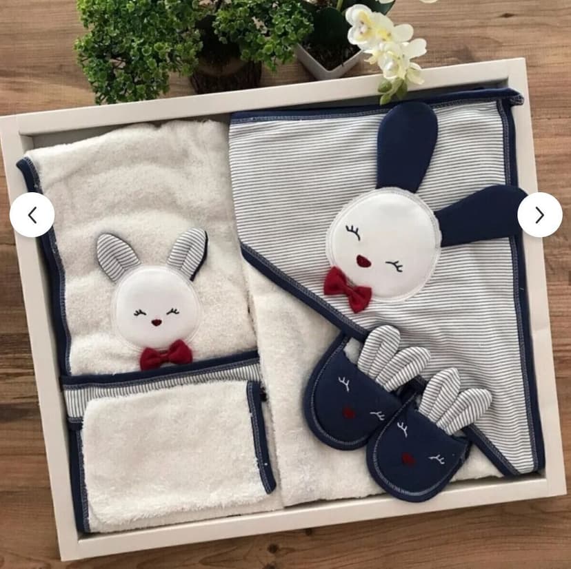 طقم برنص ارنوب ابيض وكحلي