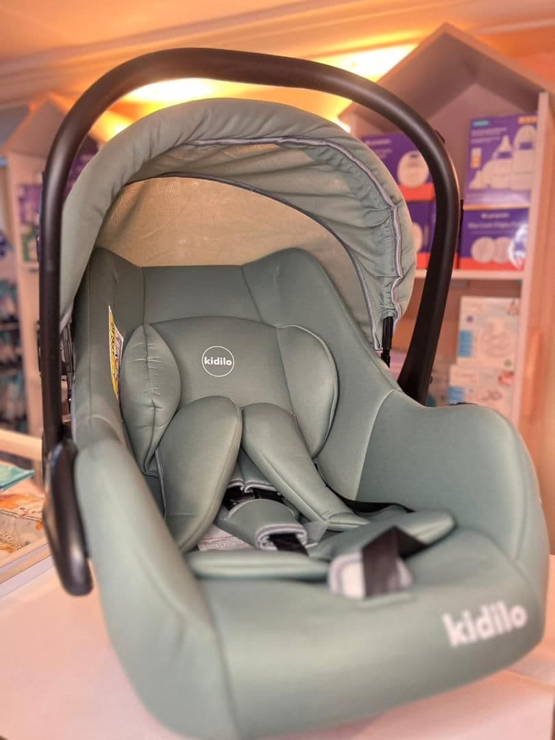 كرسي سيارة كيديلو لون زيتي