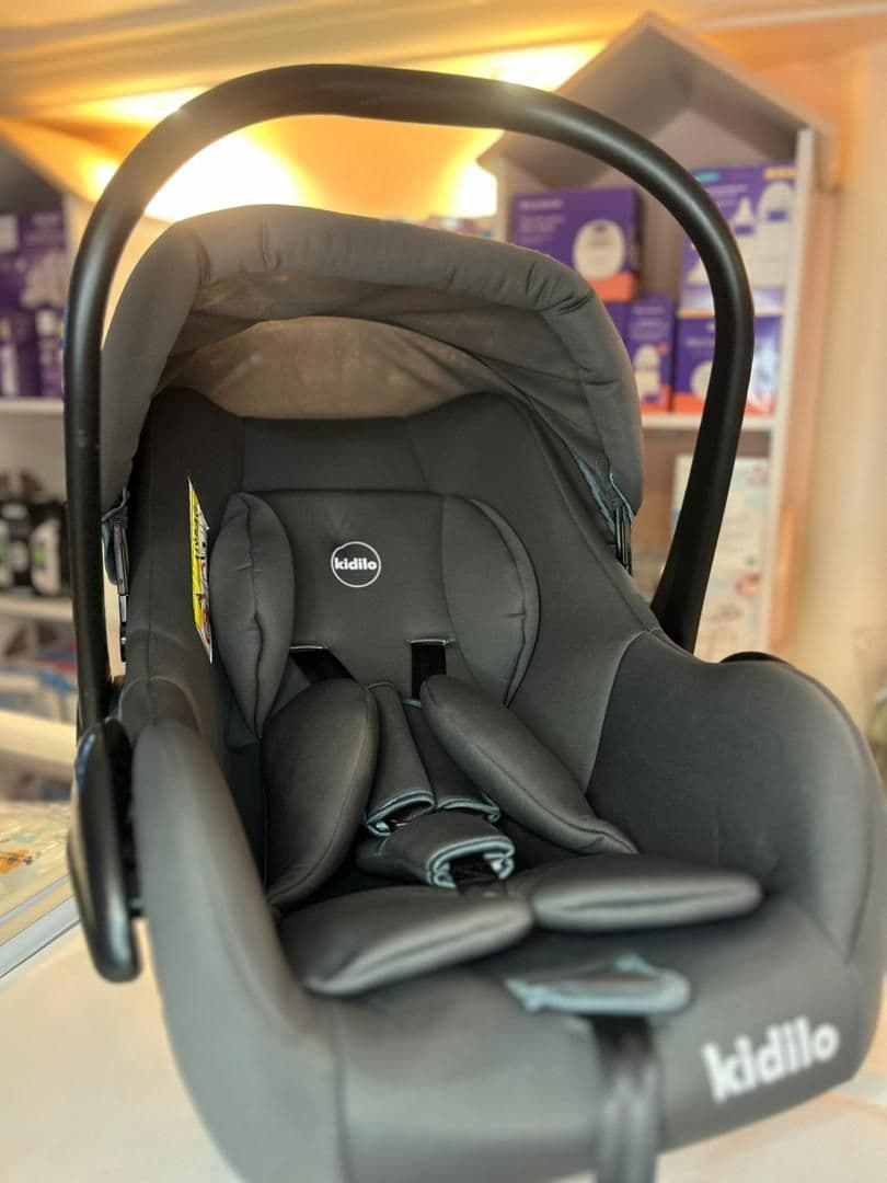 كرسي سيارة كيديلو لون اسود