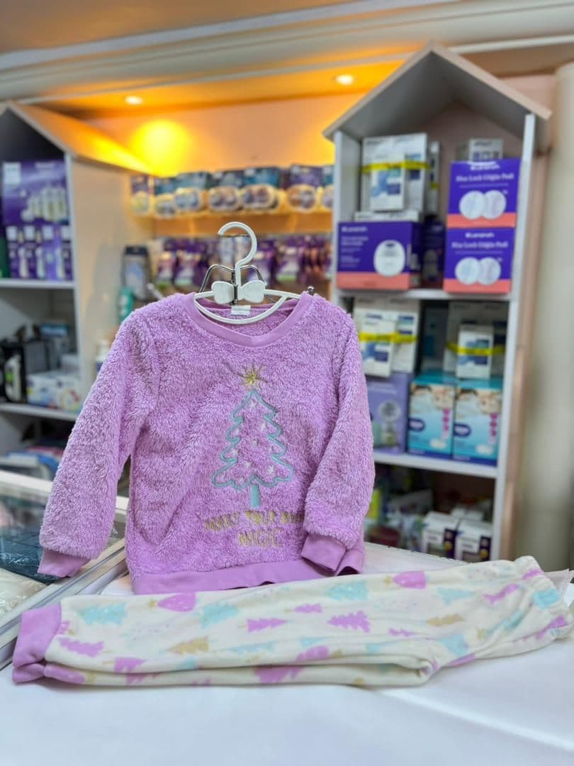 بجامة زهر موف كريسمس 4-5سنين