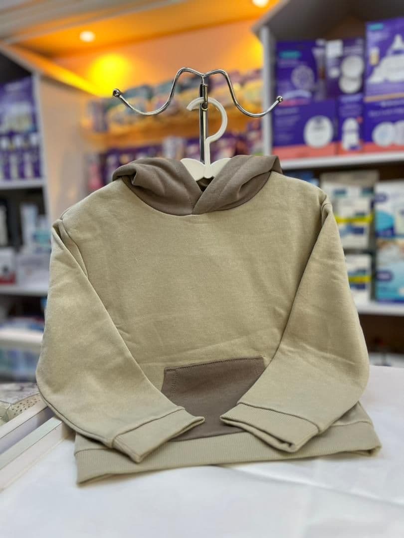 كنزة بيج سادة 3-4سنين